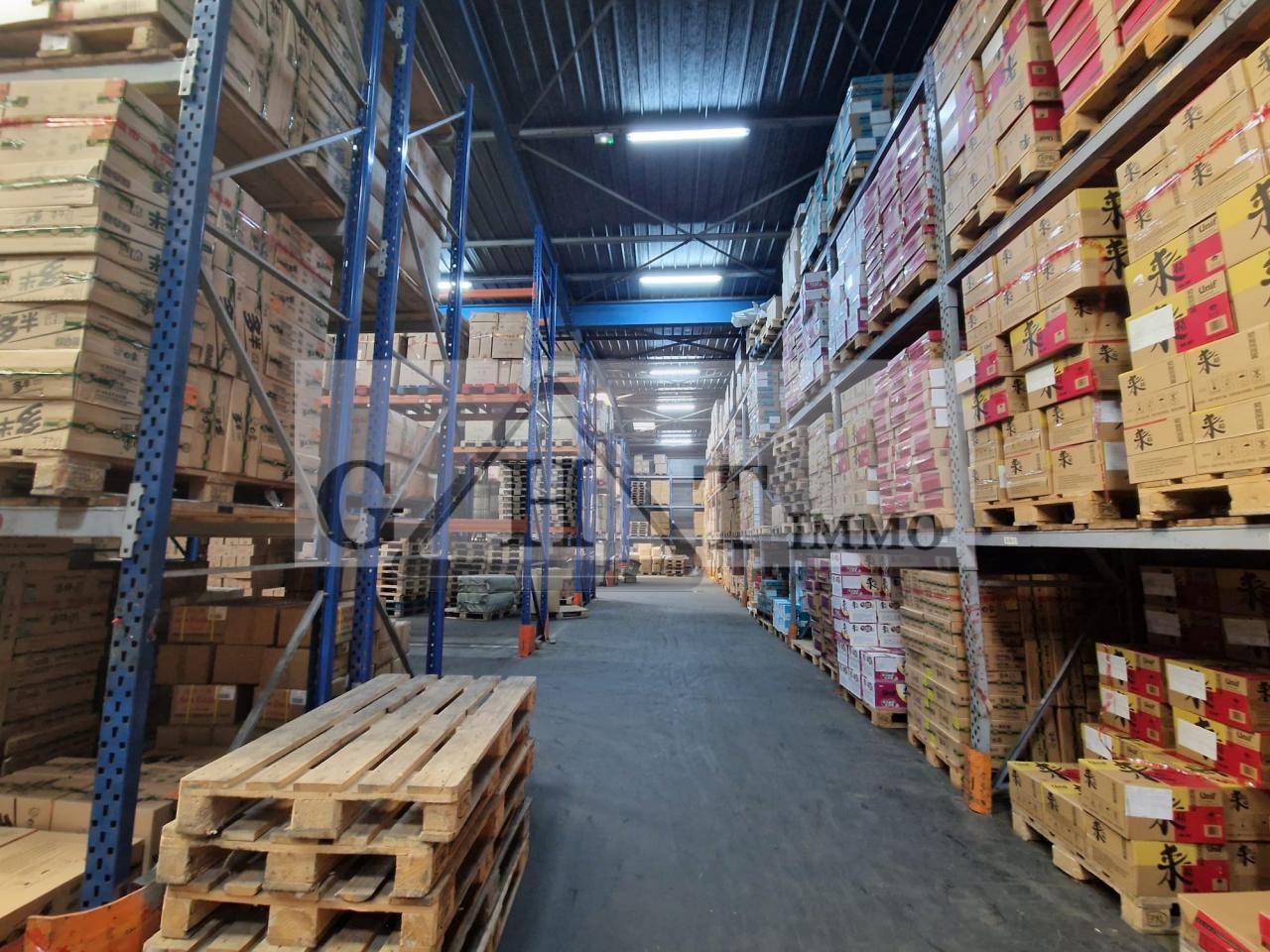Entrepôt Bureaux