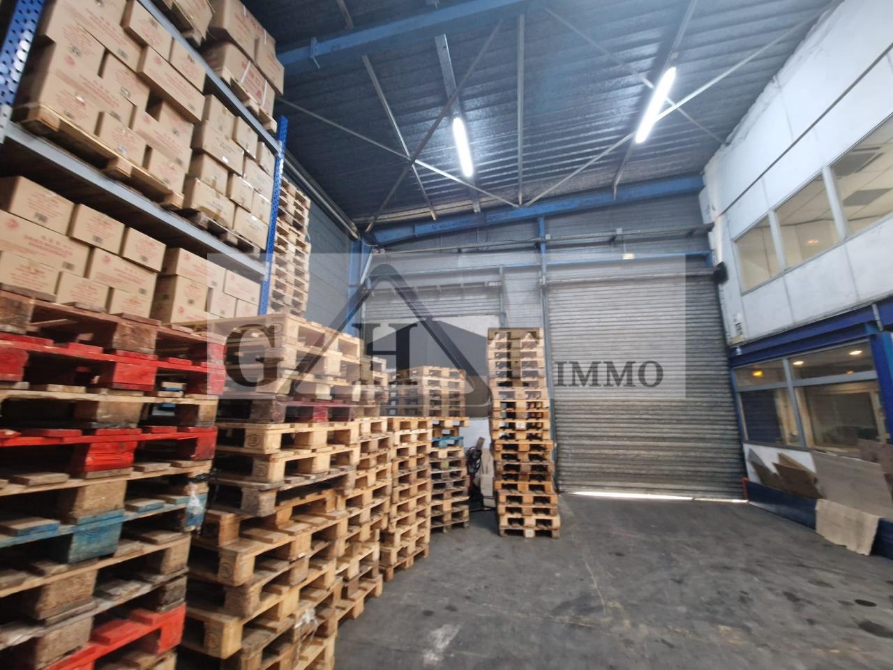 Entrepôt Bureaux