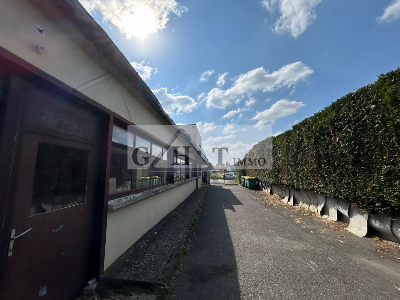 Entrepôt Bureaux