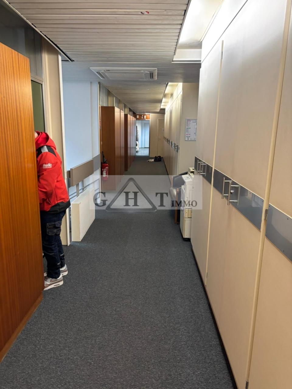 Entrepôt Bureaux