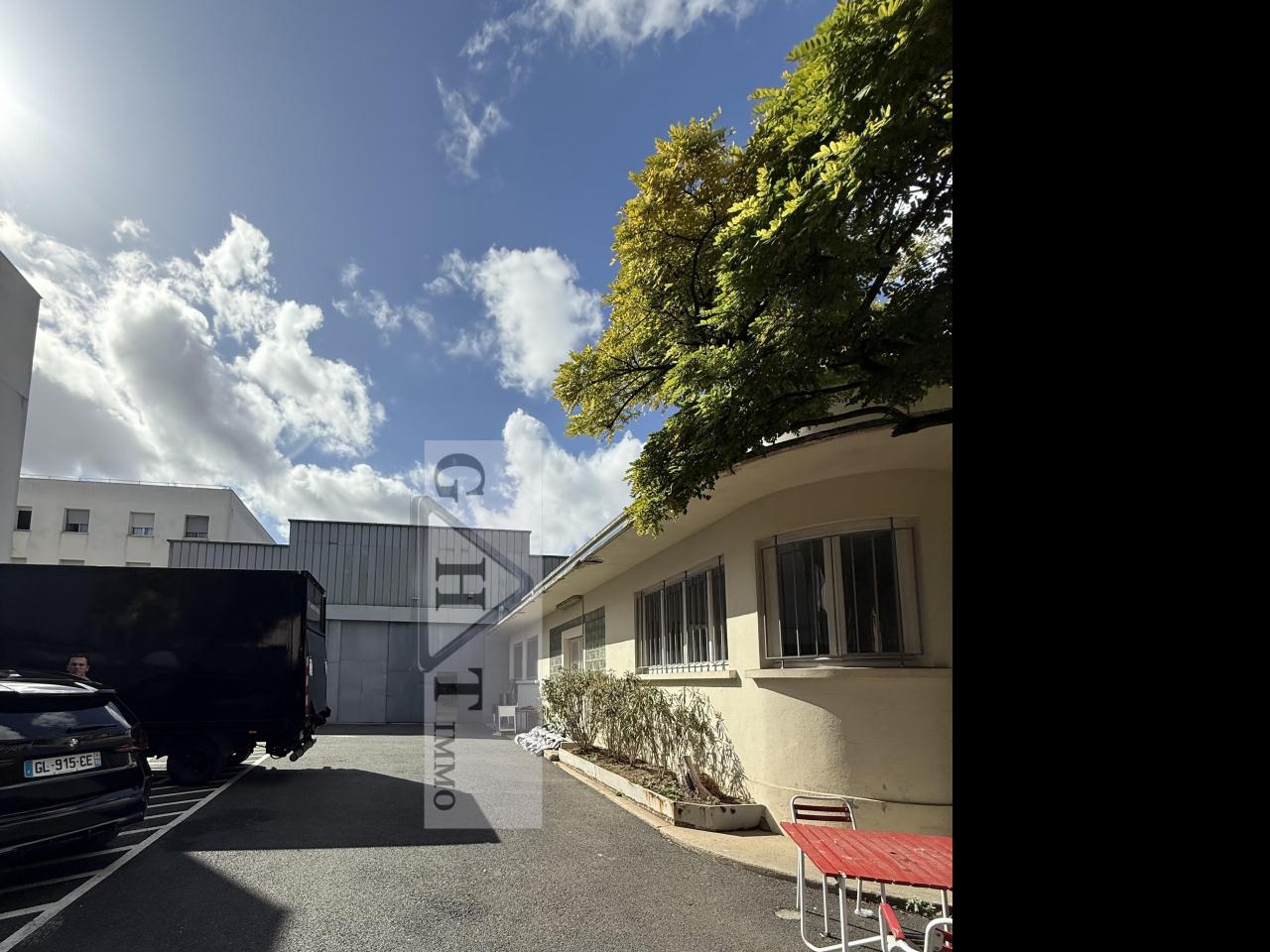 Entrepôt Bureaux