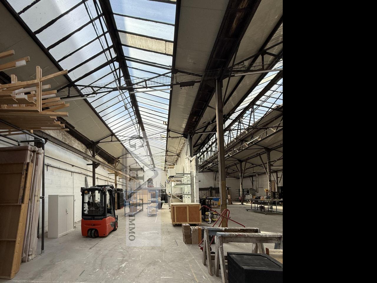 Entrepôt Bureaux