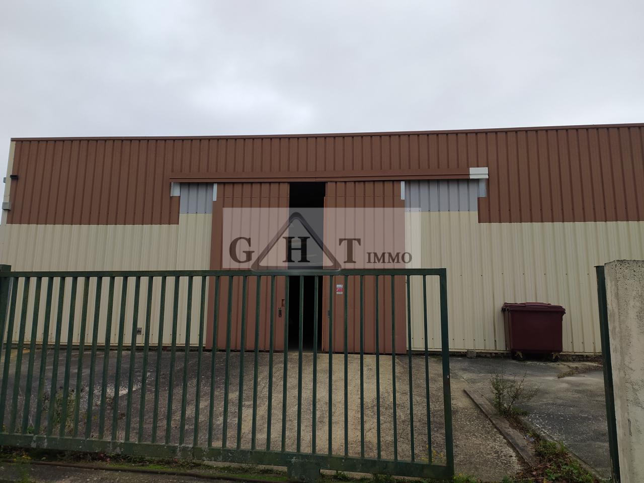 Entrepôt Bureaux
