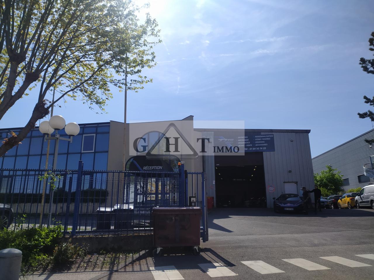 Entrepôt Bureaux
