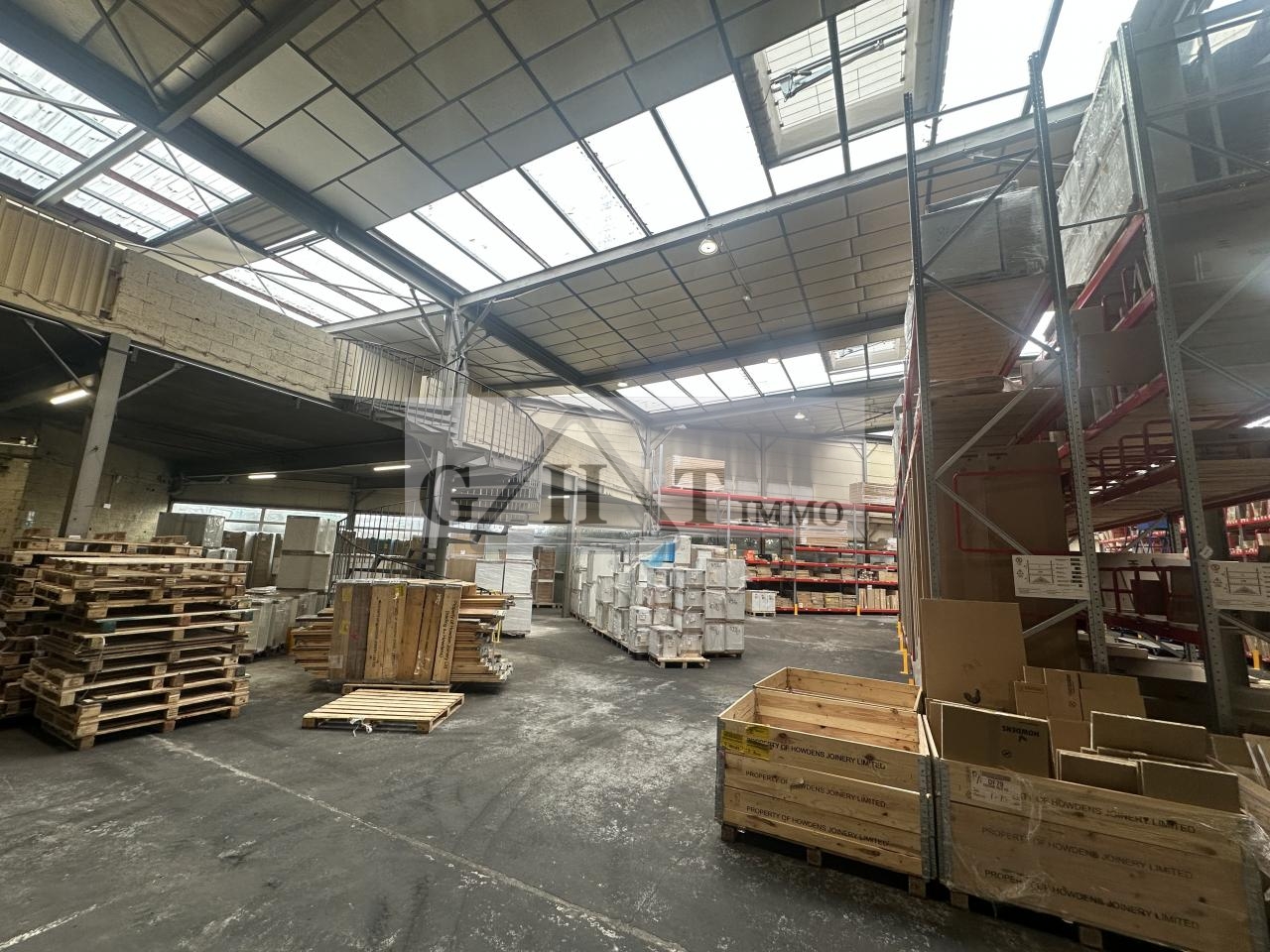 Entrepôt Bureaux