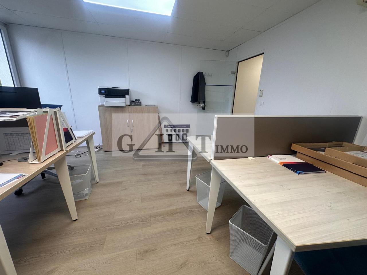 Entrepôt Bureaux
