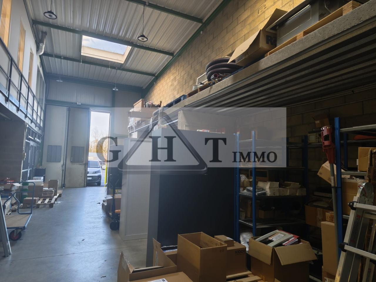 Entrepôt Bureaux