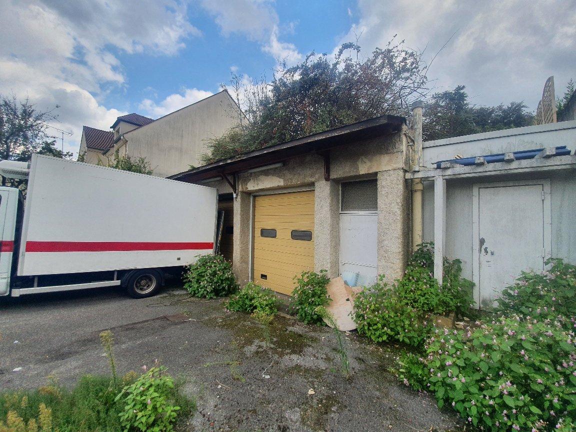 ENTREPôT BUREAUX / 181m2 - A vendre - GHT IMMO