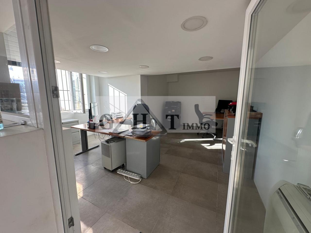 Entrepôt Bureaux
