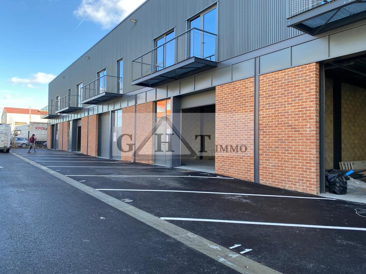 Entrepôt Bureaux