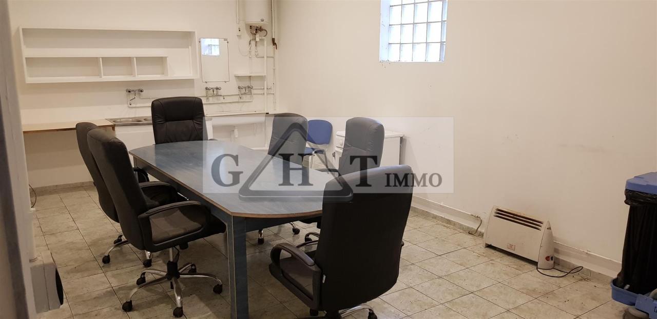Entrepôt Bureaux