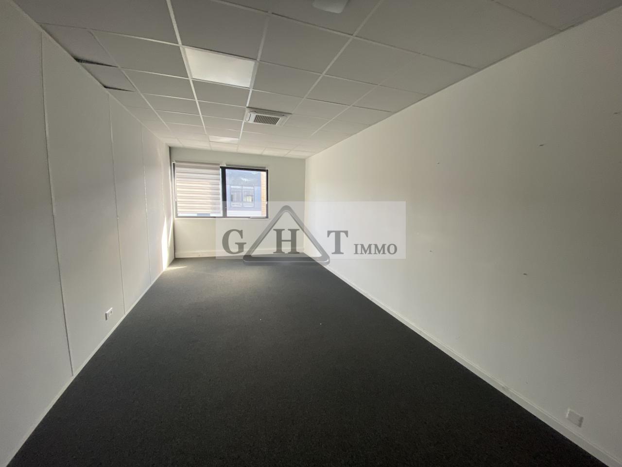 Entrepôt Bureaux