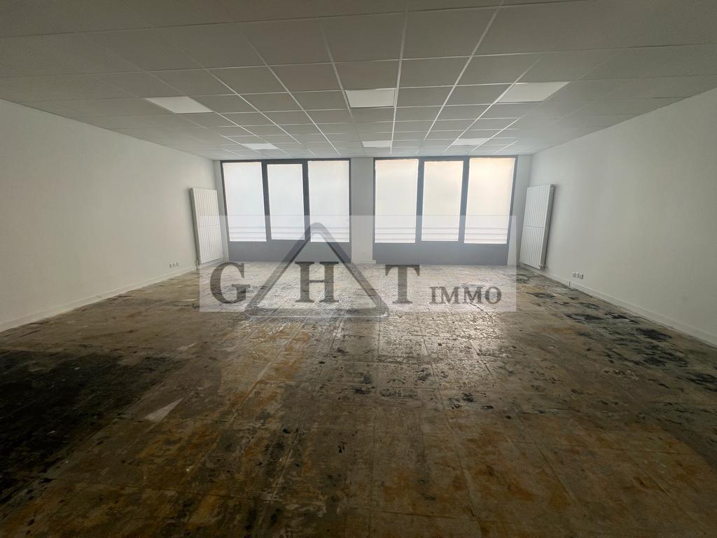 Entrepôt Bureaux