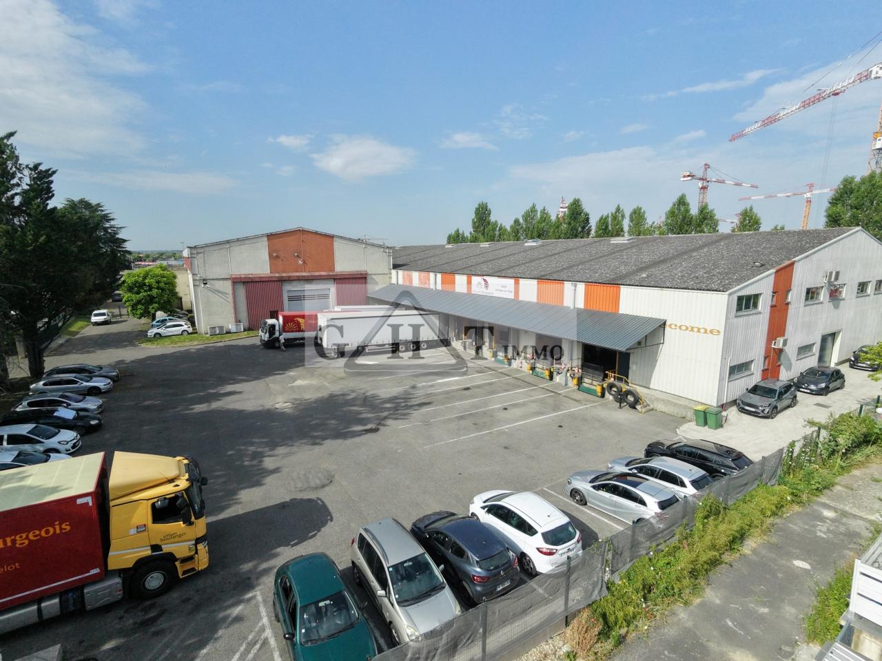 Entrepôt Bureaux