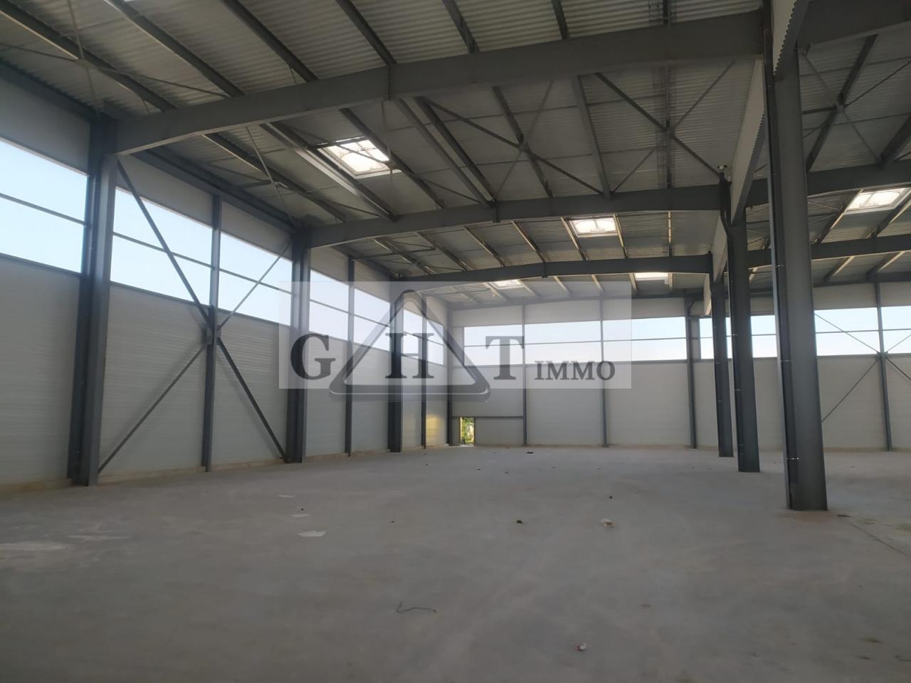 Entrepôt Bureaux