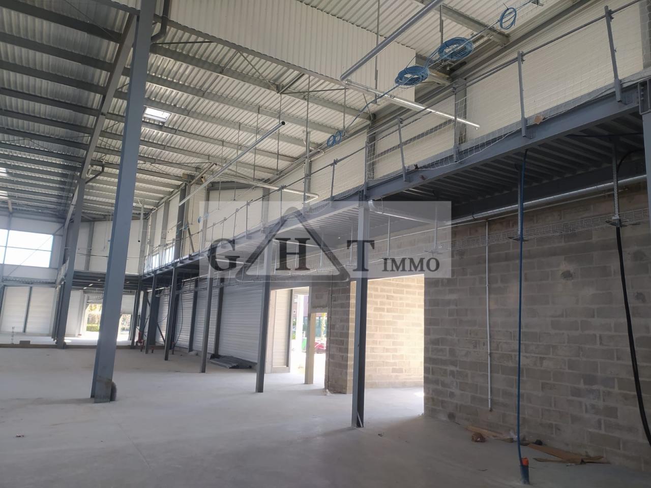Entrepôt Bureaux