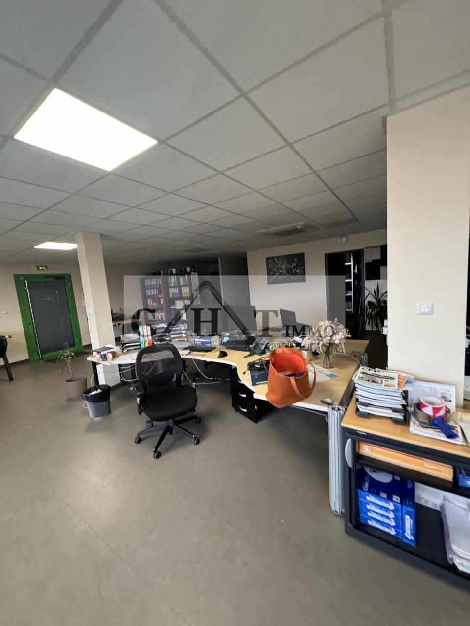 Entrepôt Bureaux
