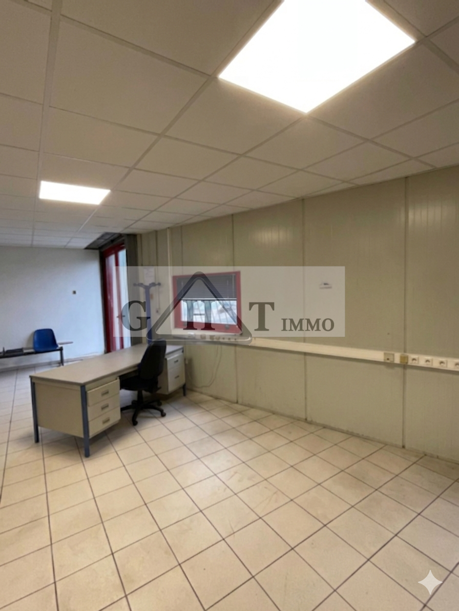 Entrepôt Bureaux