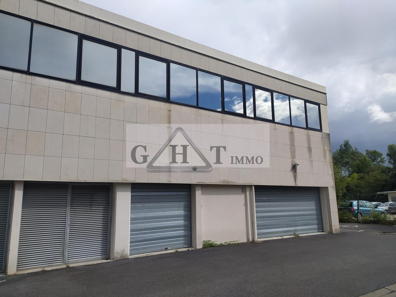 Entrepôt Bureaux