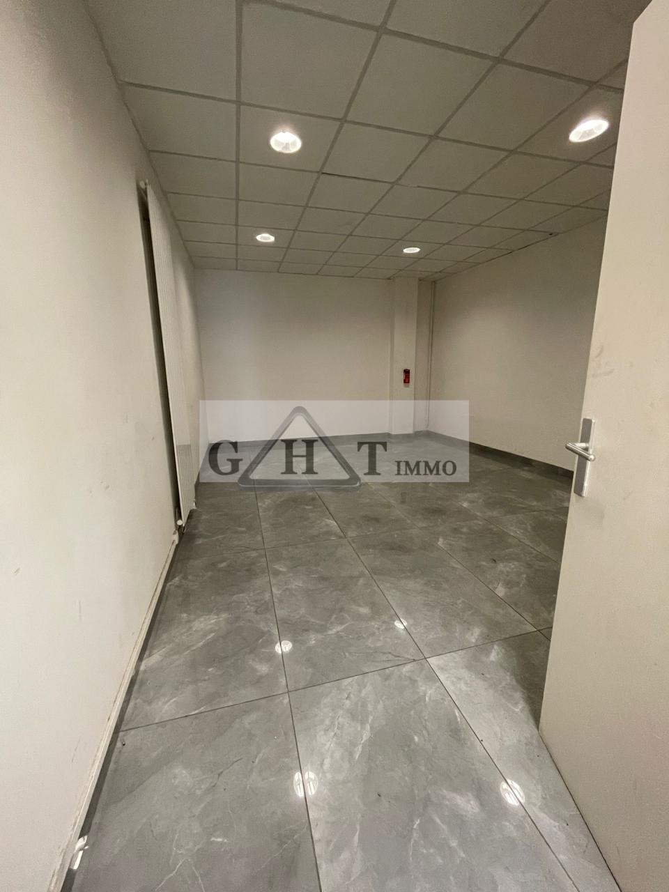 Entrepôt Bureaux