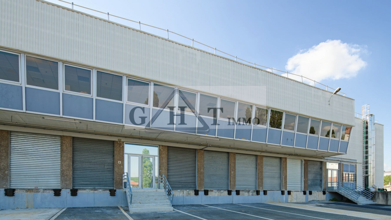 Entrepôt Bureaux