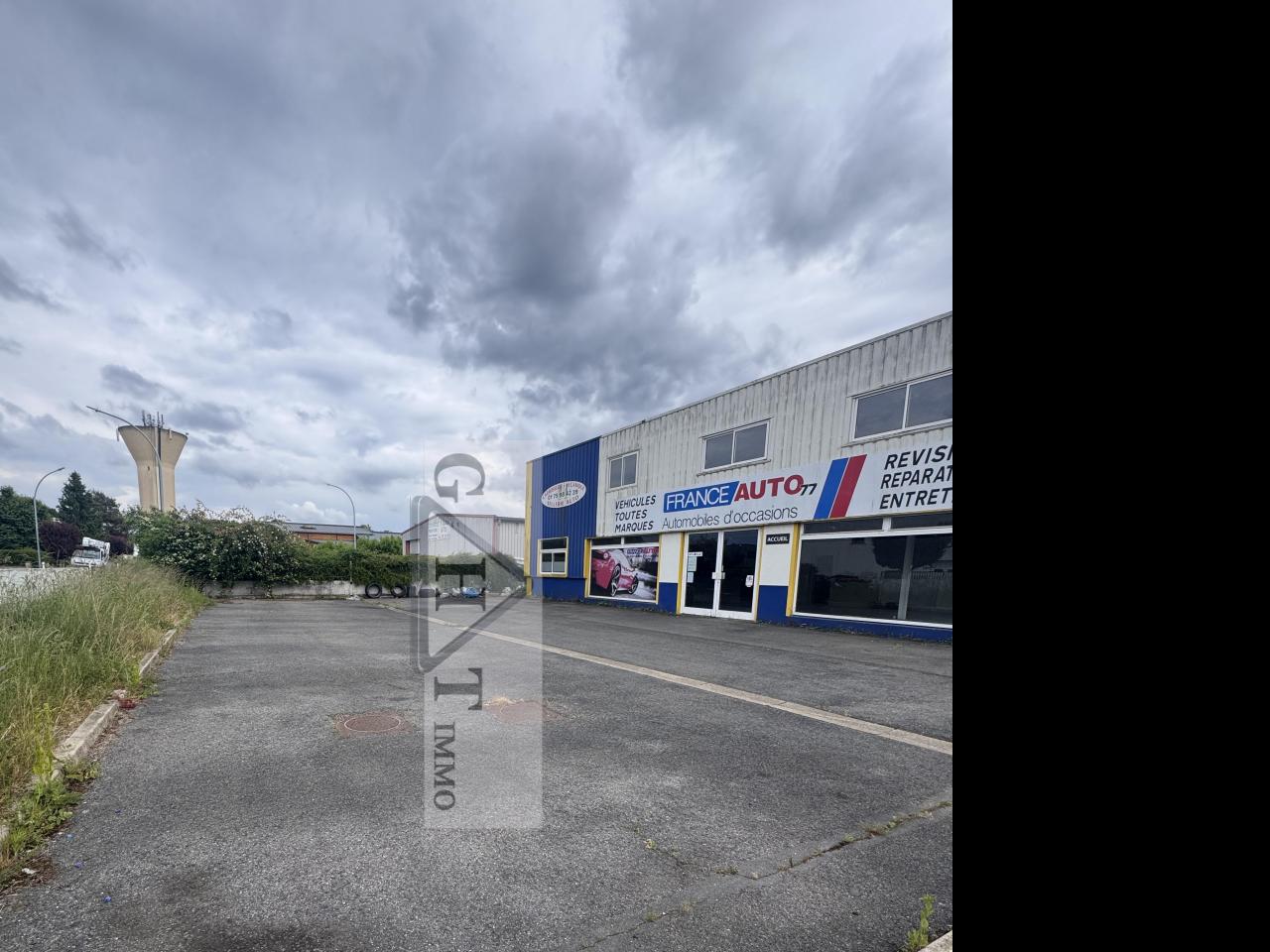 Entrepôt Bureaux