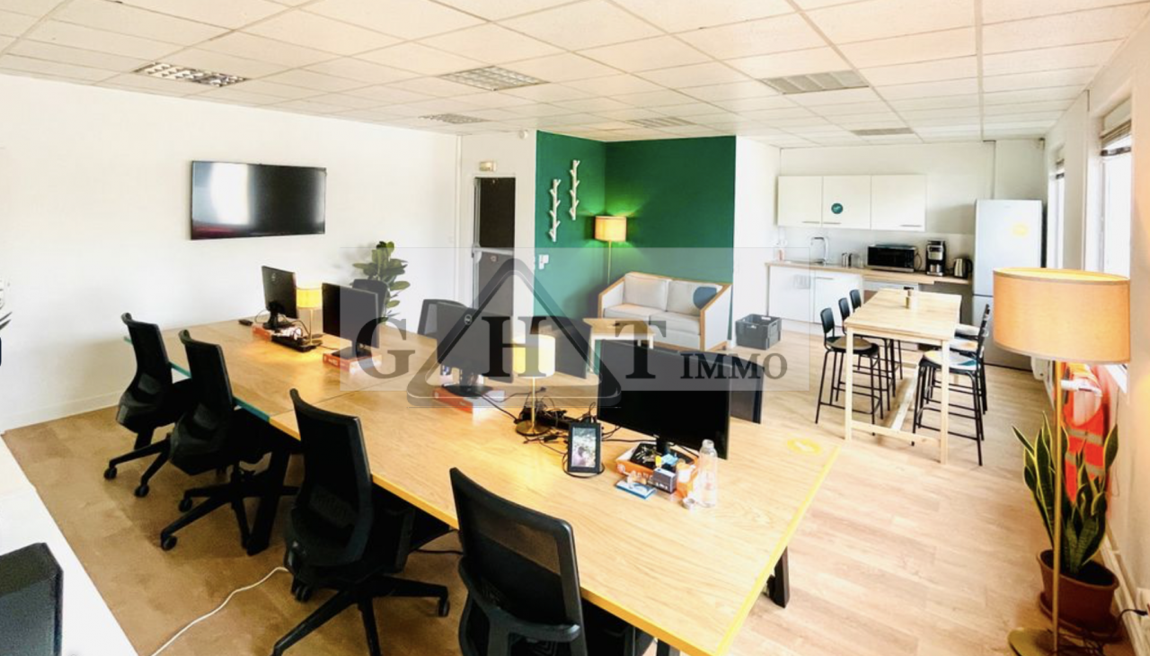 Entrepôt Bureaux