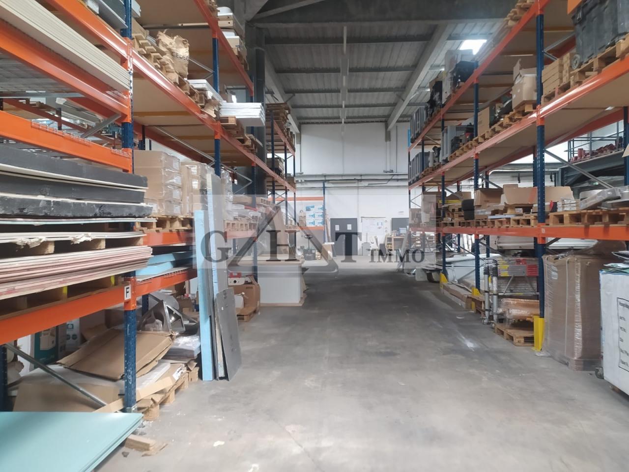 Entrepôt Bureaux