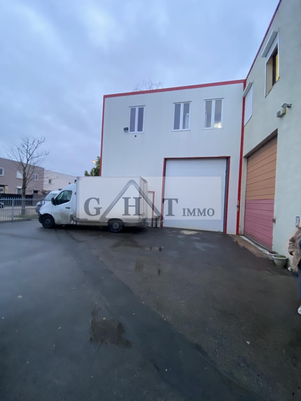 Entrepôt Bureaux