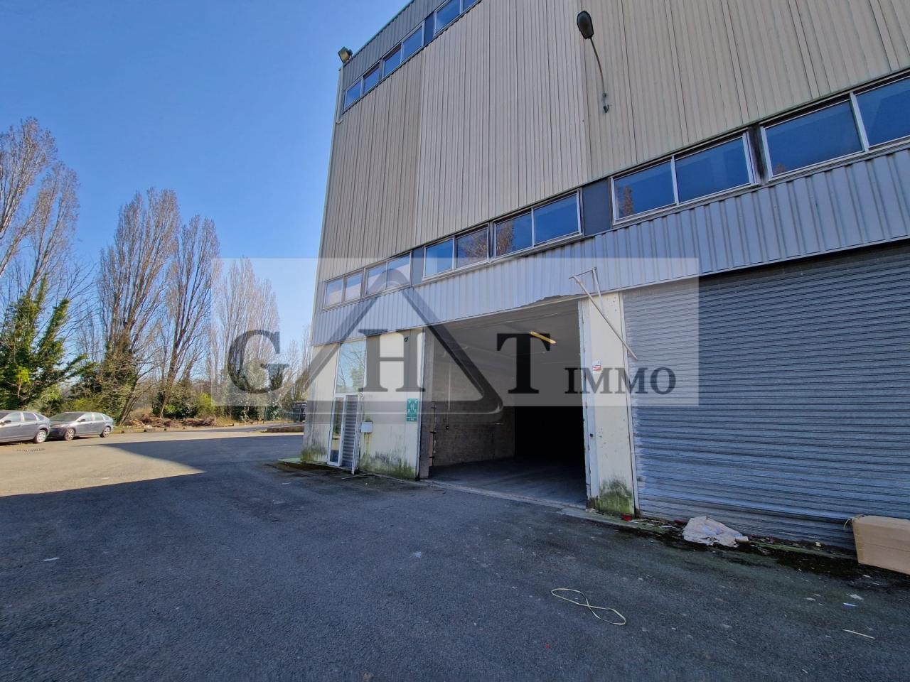 Entrepôt Bureaux