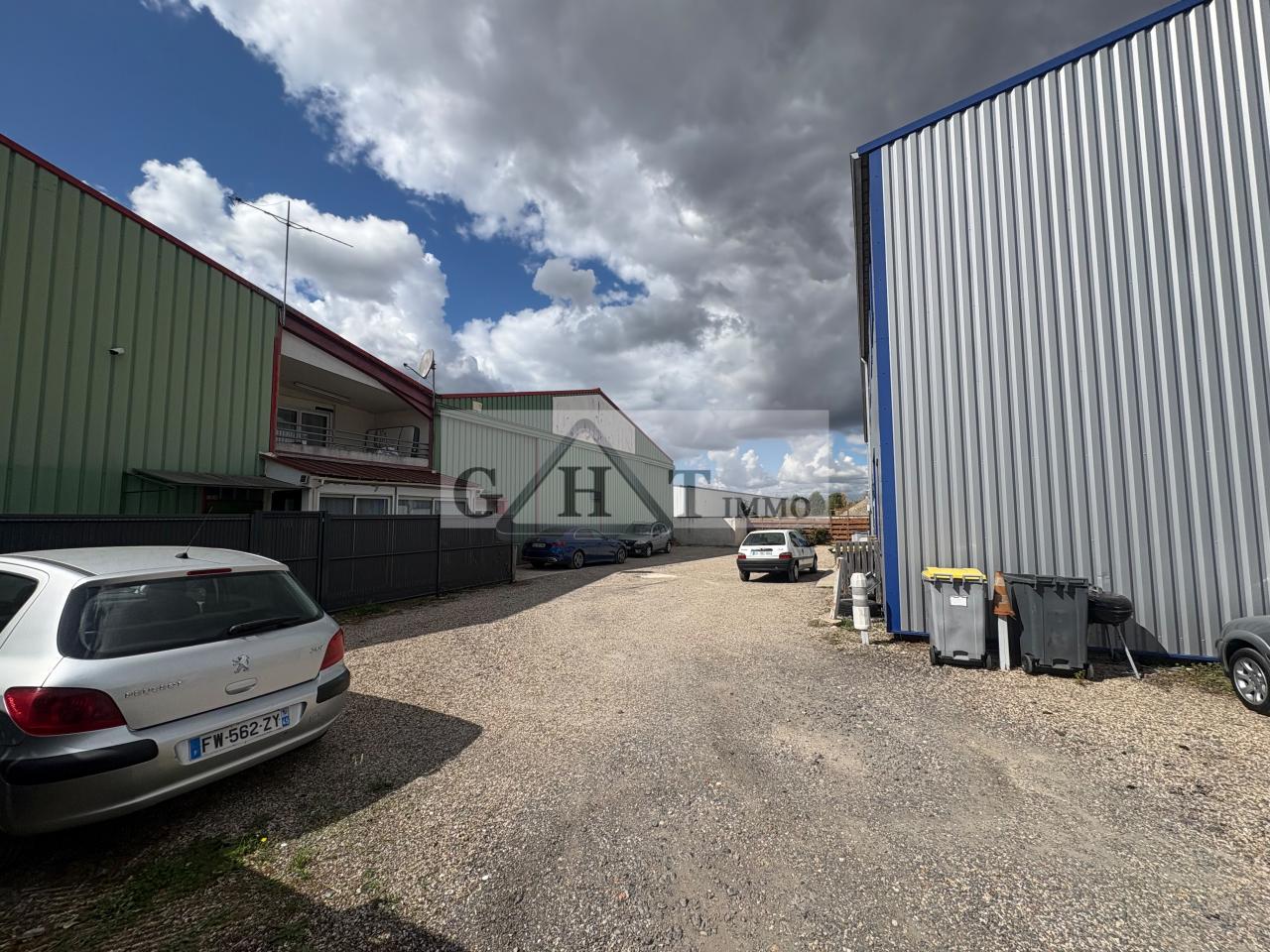 Entrepôt Bureaux