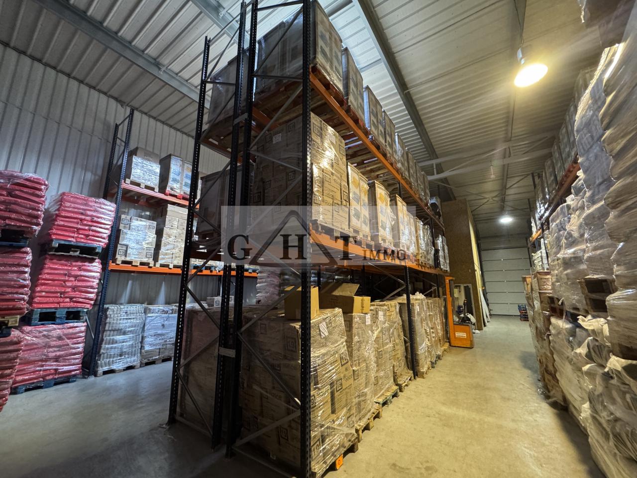 Entrepôt Bureaux