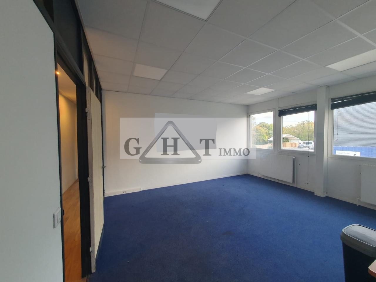 Entrepôt Bureaux
