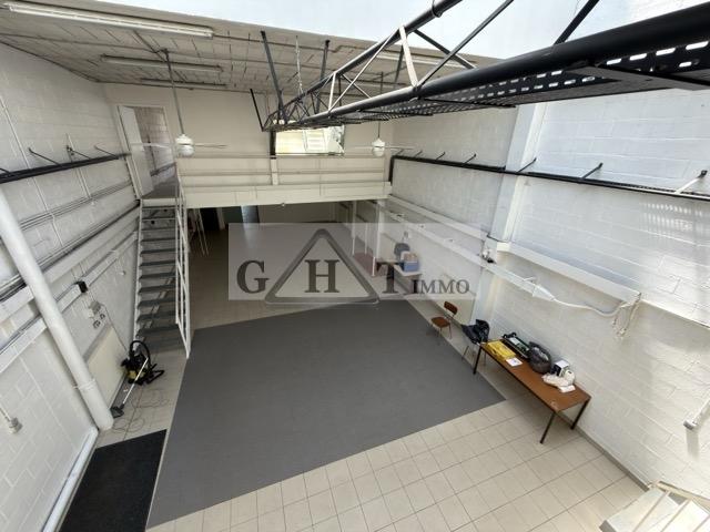 Entrepôt Bureaux