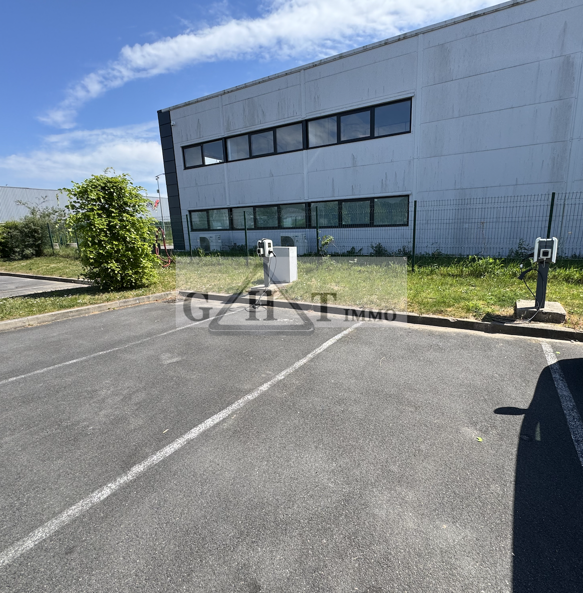 Entrepôt Bureaux