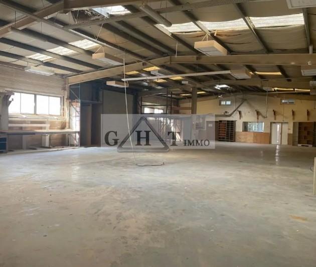 Entrepôt Bureaux