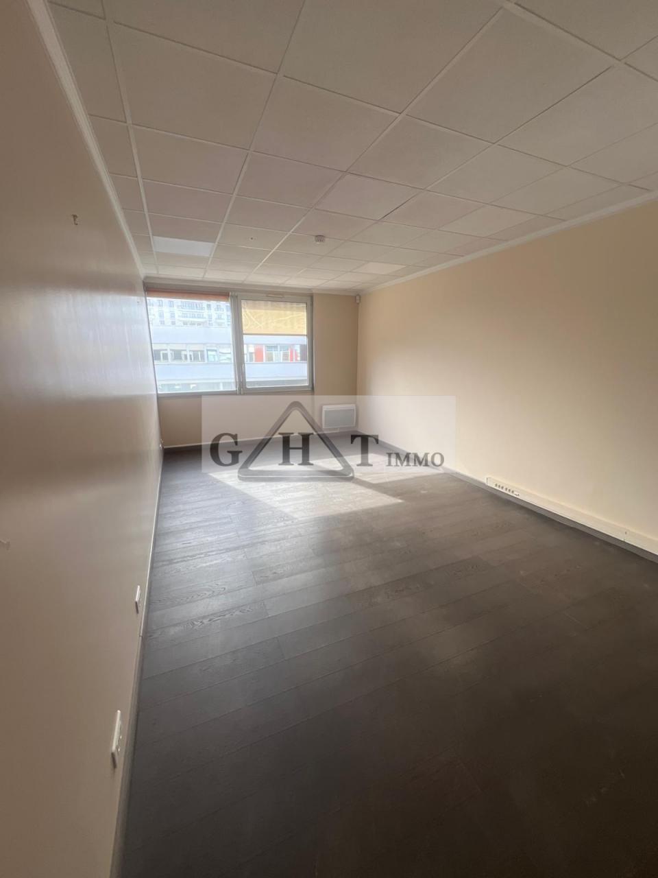 Entrepôt Bureaux