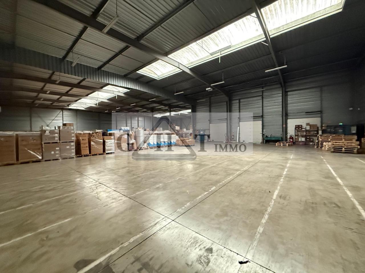 Entrepôt Bureaux