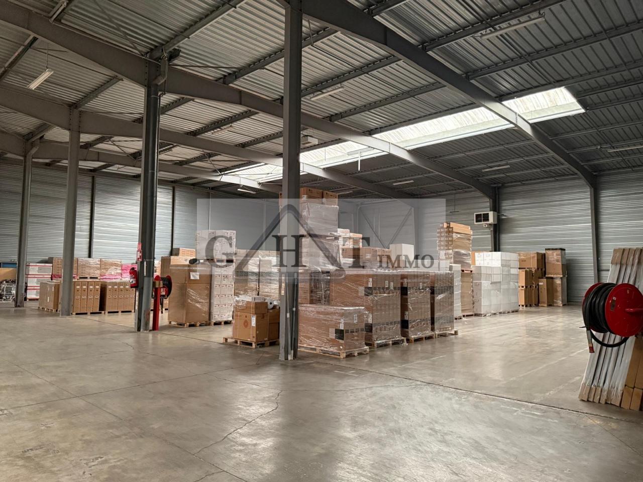 Entrepôt Bureaux