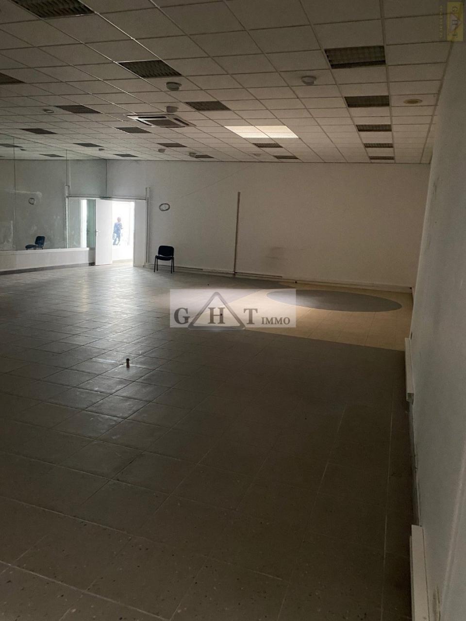Entrepôt Bureaux