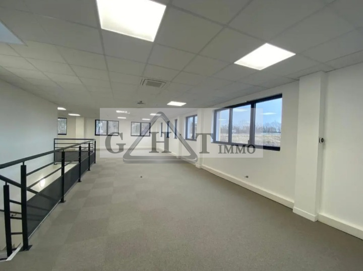 Entrepôt Bureaux