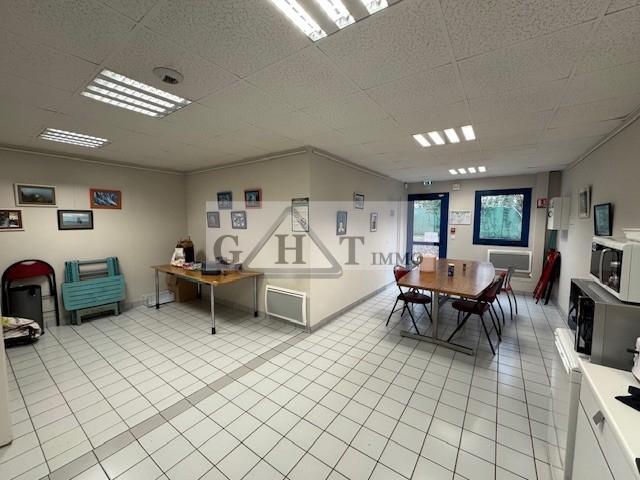 Entrepôt Bureaux