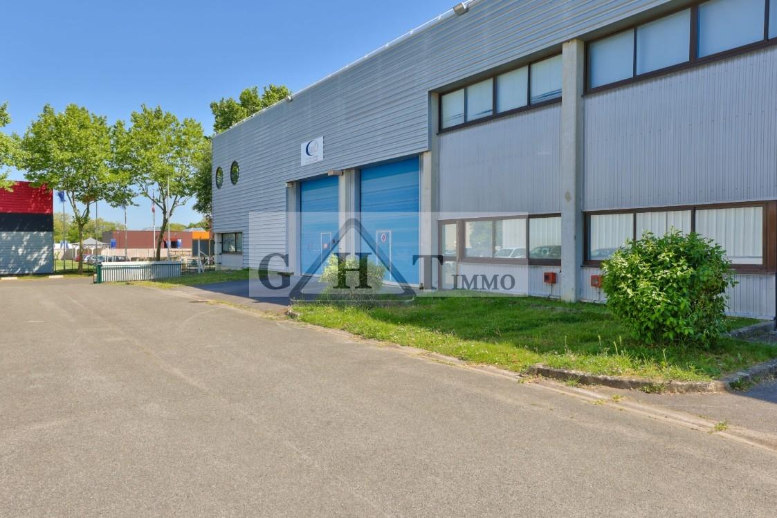 Entrepôt Bureaux
