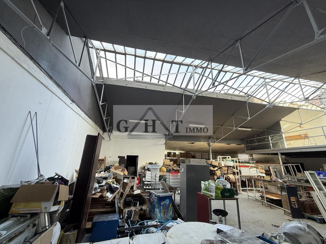 Entrepôt Bureaux