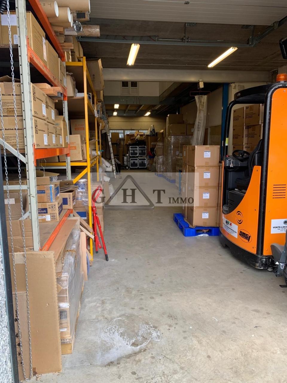 Entrepôt Bureaux