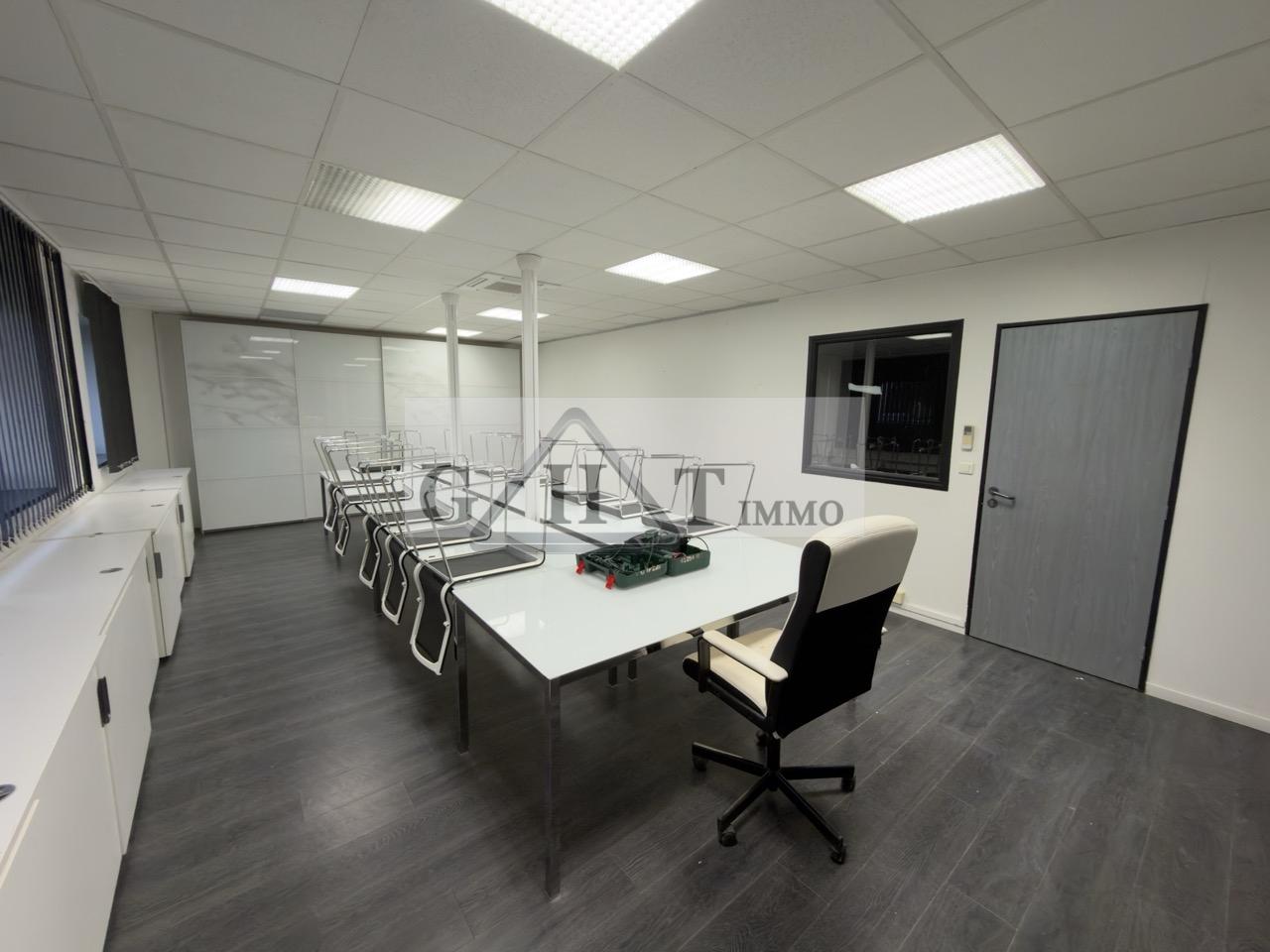 Entrepôt Bureaux