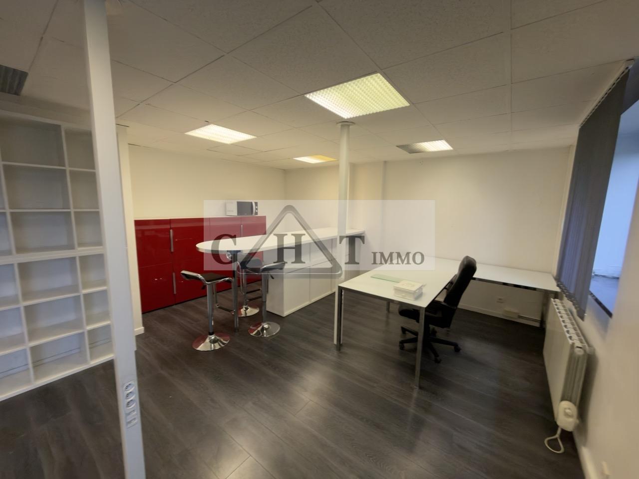 Entrepôt Bureaux