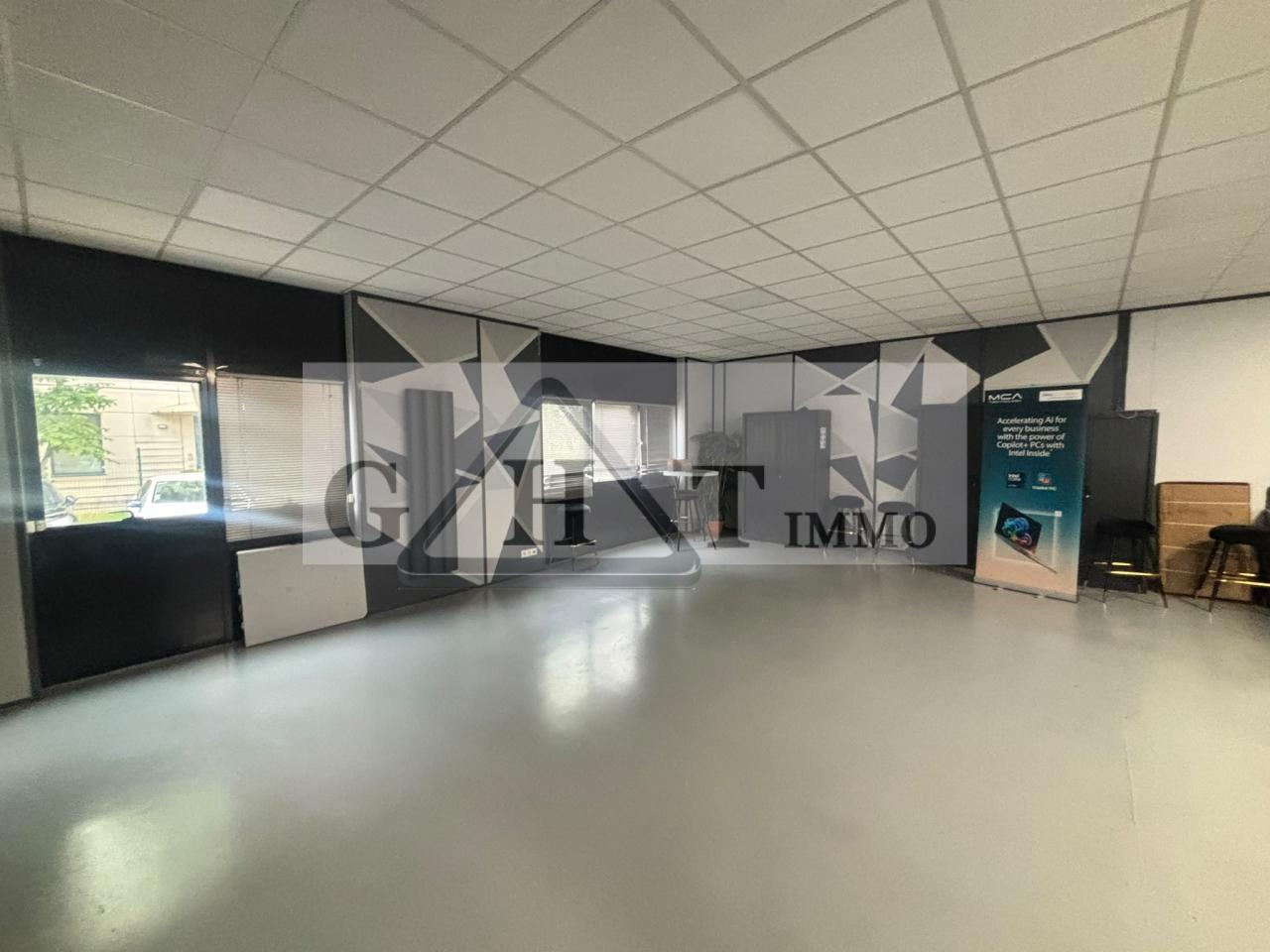 Entrepôt Bureaux