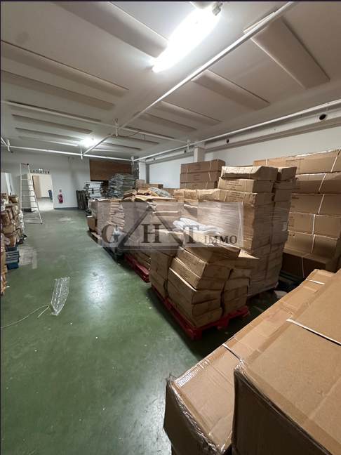 Entrepôt Bureaux