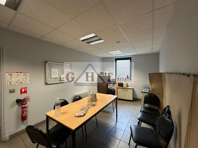 Entrepôt Bureaux